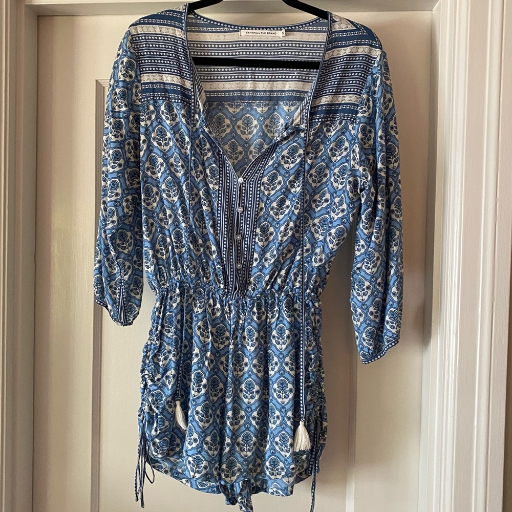 FAITHFUL THE BRAND BLUE FLORAL ROMPER